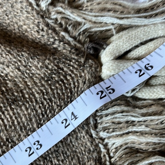 NEW Eva Franco Cotton-Blend Fringe Poncho sze M/L Aztec Brown and White - Picture 13 of 16